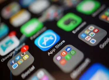 生活可以離開手機(jī)，手機(jī)卻離不開生活